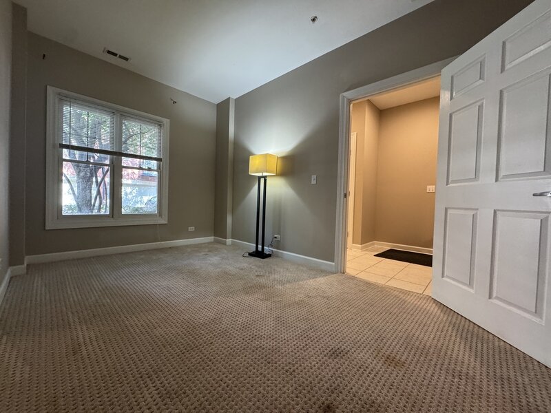 157 Festival Court Elgin IL 60120