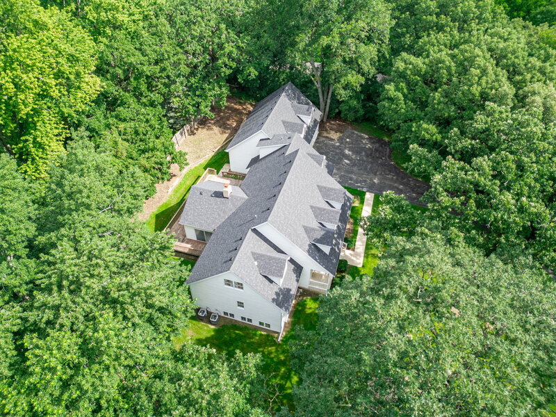 4 S Circle Drive St. Charles IL 60175