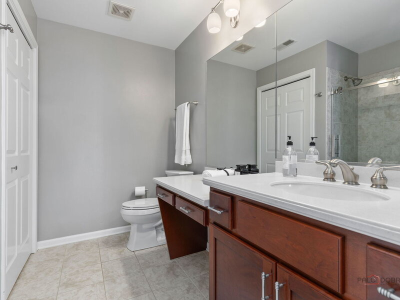 3952 Honeymoon Ridge Lake In The Hills IL 60156