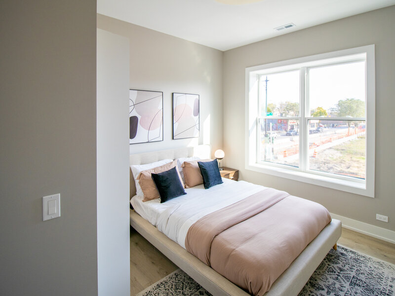 551 E 47th Street Chicago IL 60615