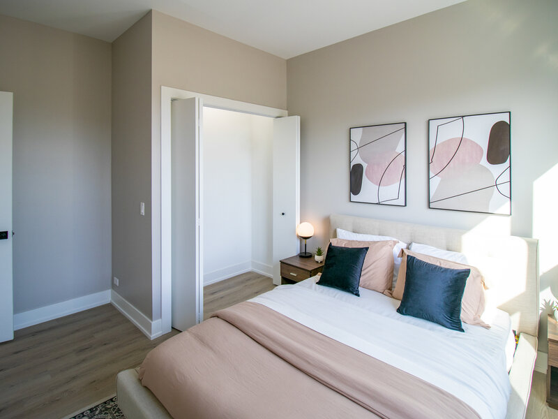 551 E 47th Street Chicago IL 60615