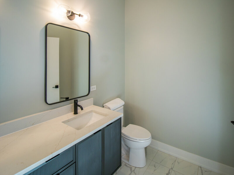 551 E 47th Street Chicago IL 60615