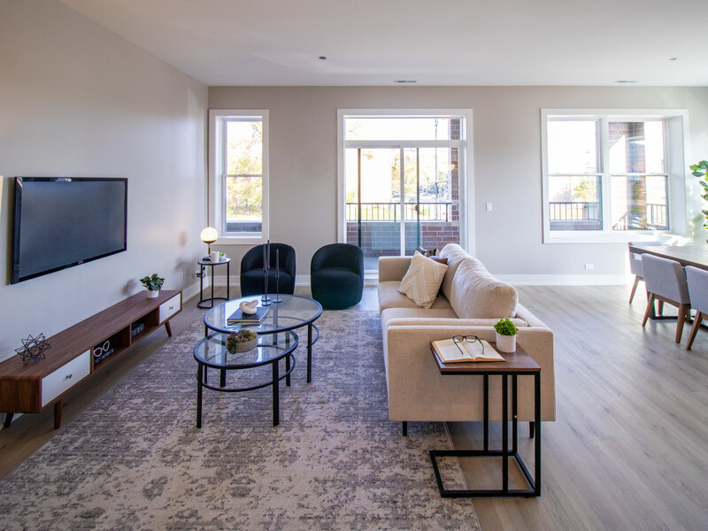 551 E 47th Street Chicago IL 60615