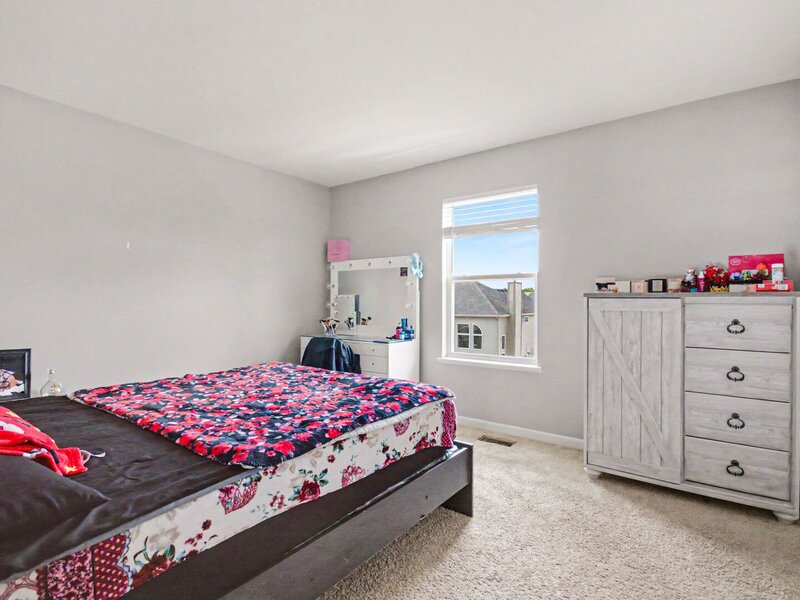 1911 Willoughby Lane Joliet IL 60431