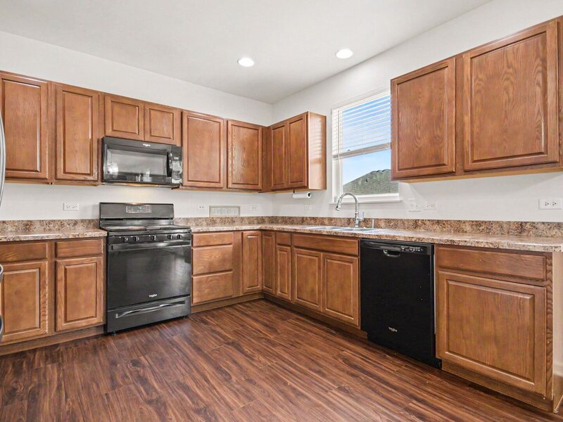 1911 Willoughby Lane Joliet IL 60431