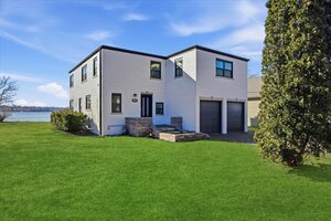 Photo of 297 E Lakeview Avenue Round Lake Beach IL 60073