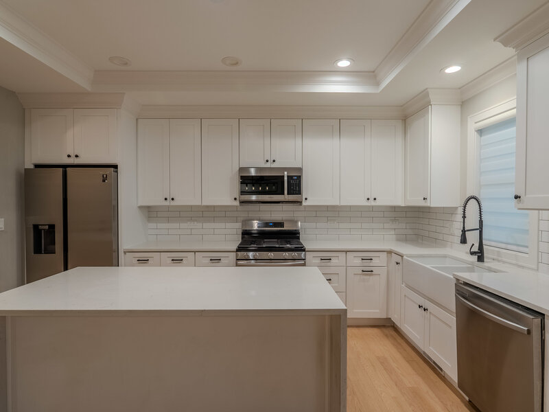 411 W Pierce Road Itasca IL 60143