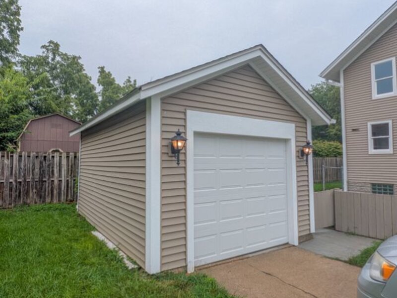 1604 Grant Avenue Rockford IL 61103
