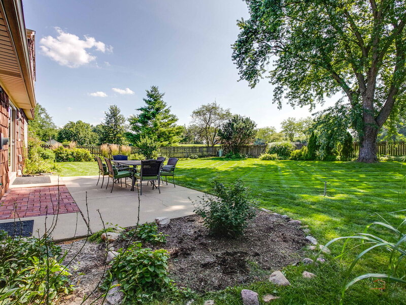 521 Arborgate Lane Buffalo Grove IL 60089