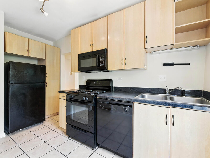 1301 E 71st Place Chicago IL 60619