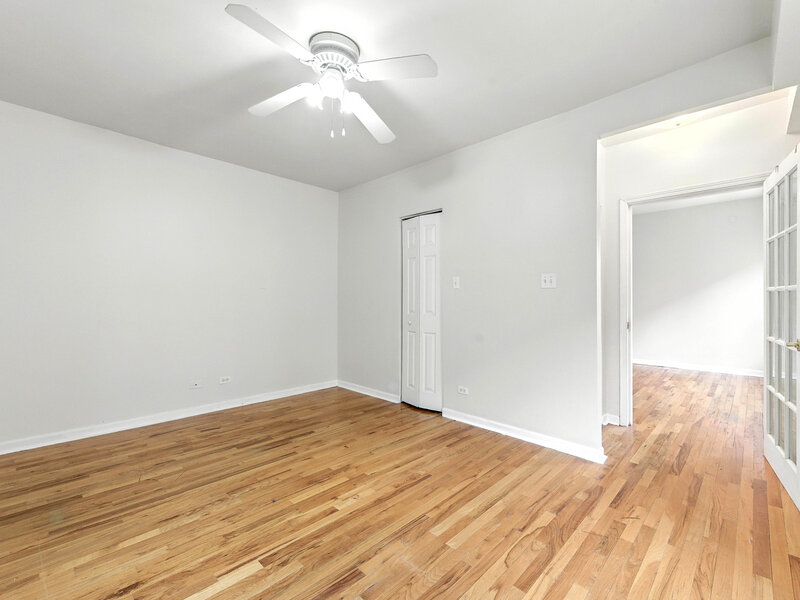 1301 E 71st Place Chicago IL 60619