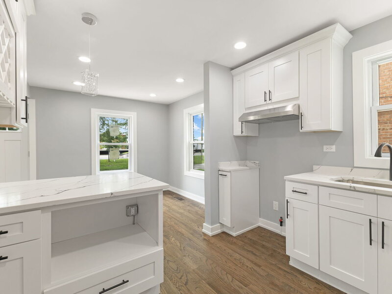 16041 Halsted Street Harvey IL 60426