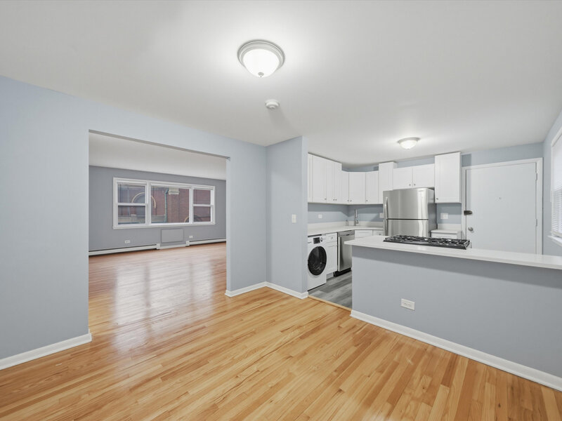 6921 N Ashland Boulevard Chicago IL 60626