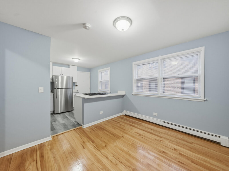 6921 N Ashland Boulevard Chicago IL 60626