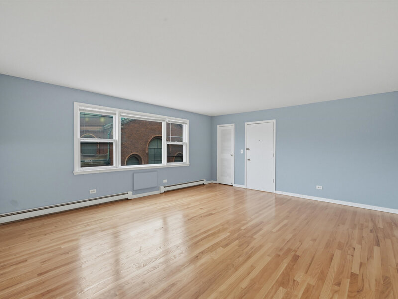 6921 N Ashland Boulevard Chicago IL 60626