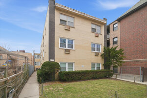 Photo of 6921 N Ashland Boulevard Chicago IL 60626 Unit 3A