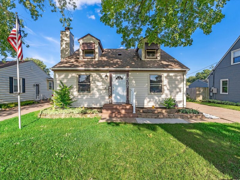 2317 44th Street Rock Island IL 61201