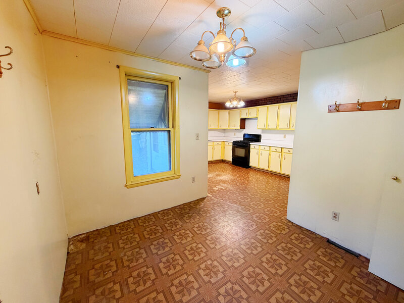 1402 N Sterling Street Streator IL 61364