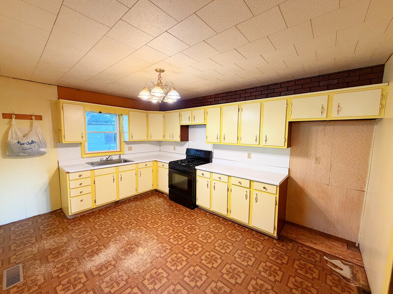 1402 N Sterling Street Streator IL 61364