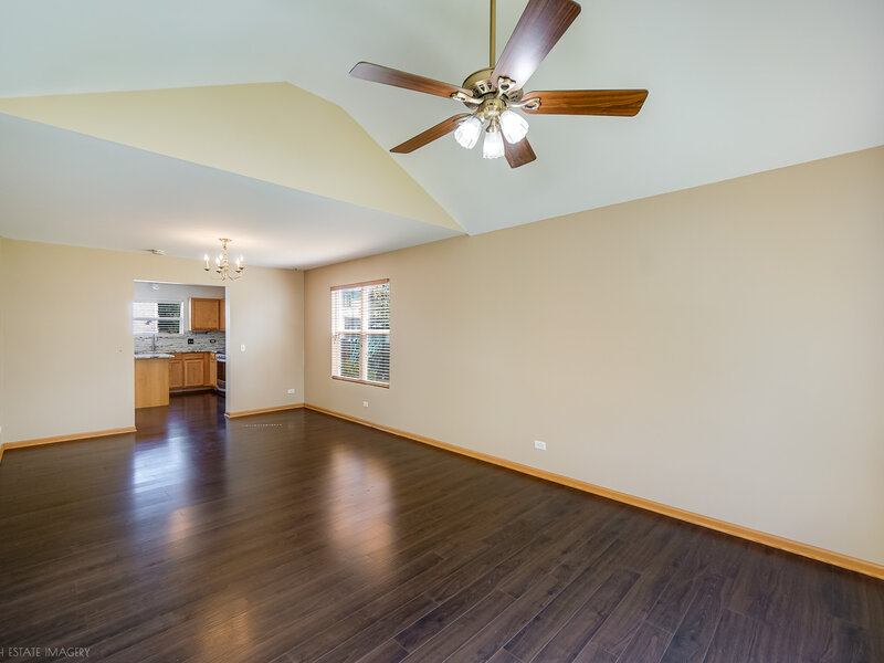 1434 Hawk Drive Bolingbrook IL 60490