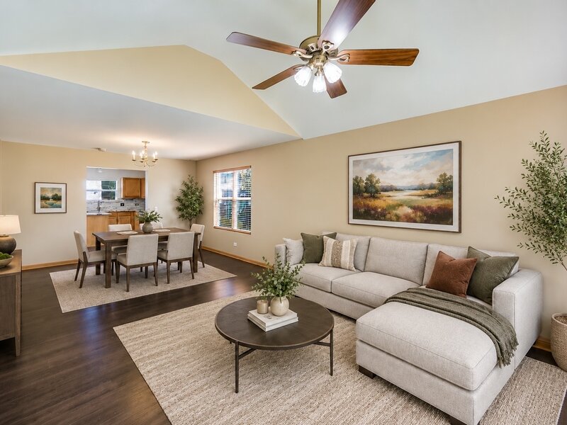 1434 Hawk Drive Bolingbrook IL 60490