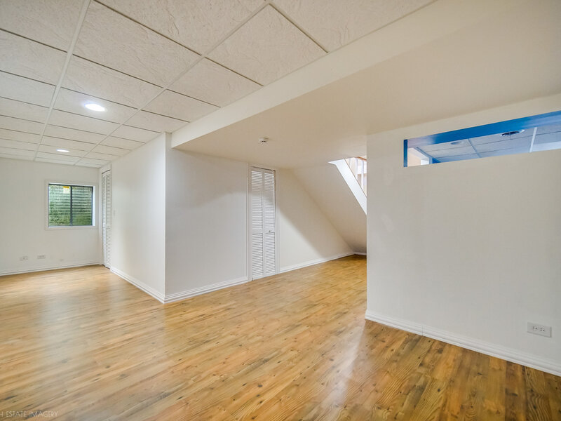 1434 Hawk Drive Bolingbrook IL 60490