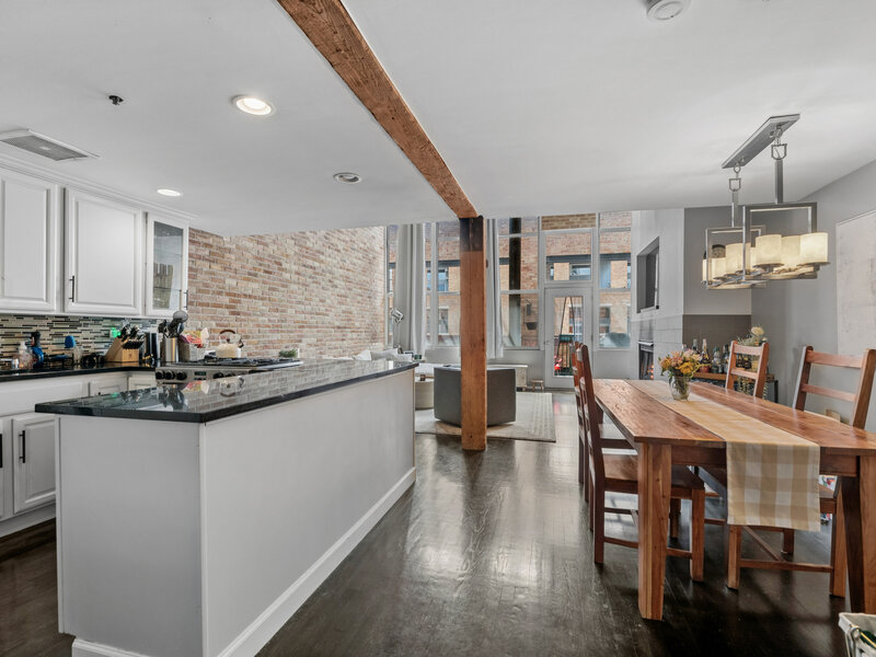 1000 W Washington Boulevard Chicago IL 60607