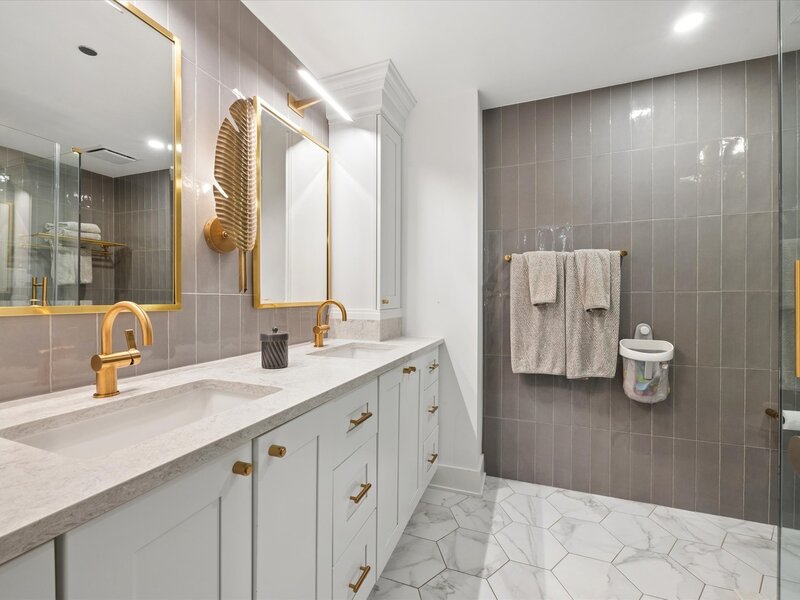 208 W Washington Street Chicago IL 60606