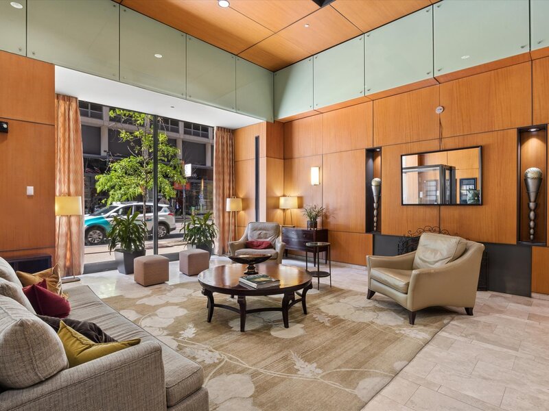 208 W Washington Street Chicago IL 60606