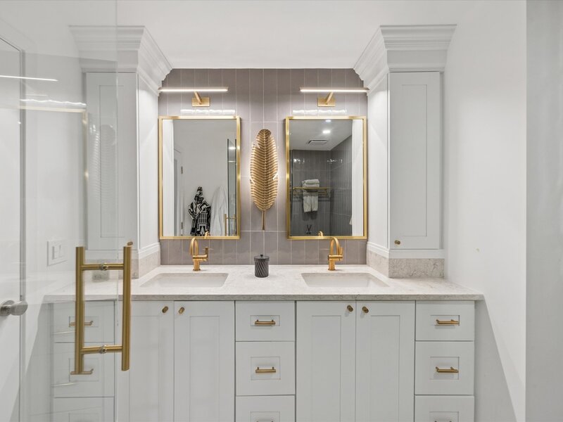 208 W Washington Street Chicago IL 60606