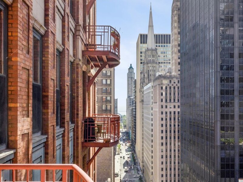 208 W Washington Street Chicago IL 60606