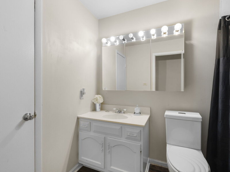 514 Gardiner Court Romeoville IL 60446