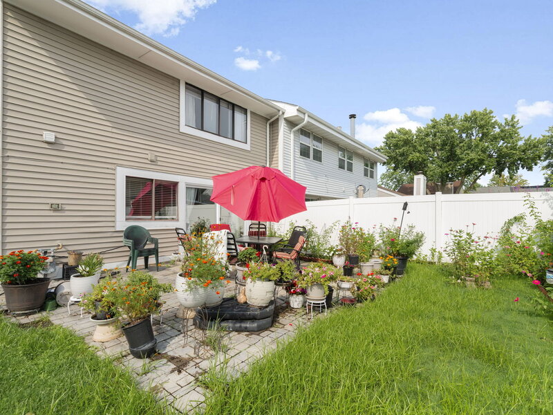 514 Gardiner Court Romeoville IL 60446
