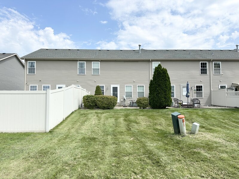 2083 Summerfield Lane Bourbonnais IL 60914