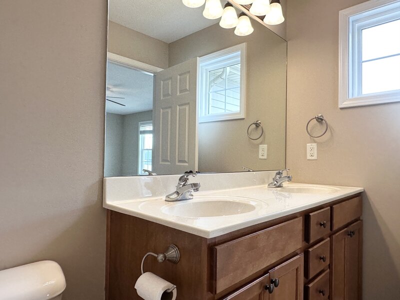 2083 Summerfield Lane Bourbonnais IL 60914