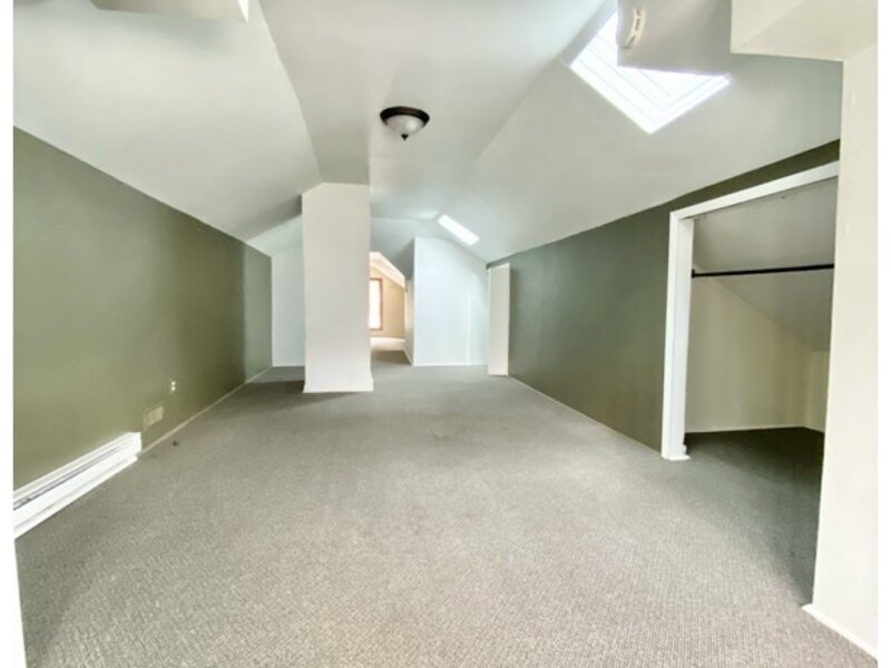 626 Bent Street Elgin IL 60120