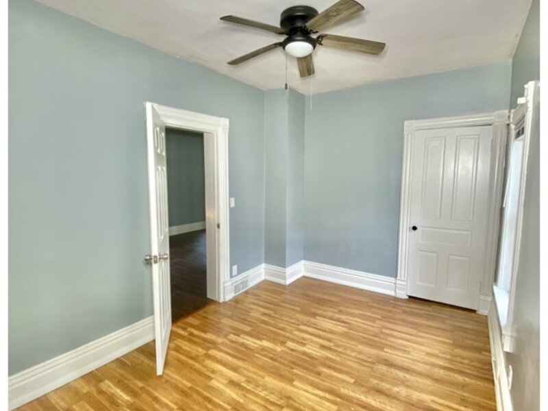626 Bent Street Elgin IL 60120