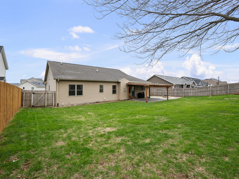 510 Pinehurst Drive Eldridge IA 52748