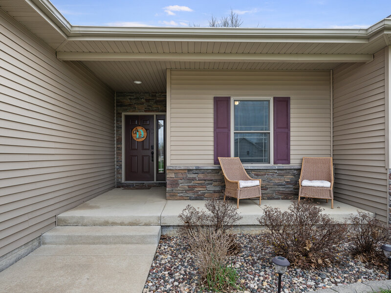 510 Pinehurst Drive Eldridge IA 52748