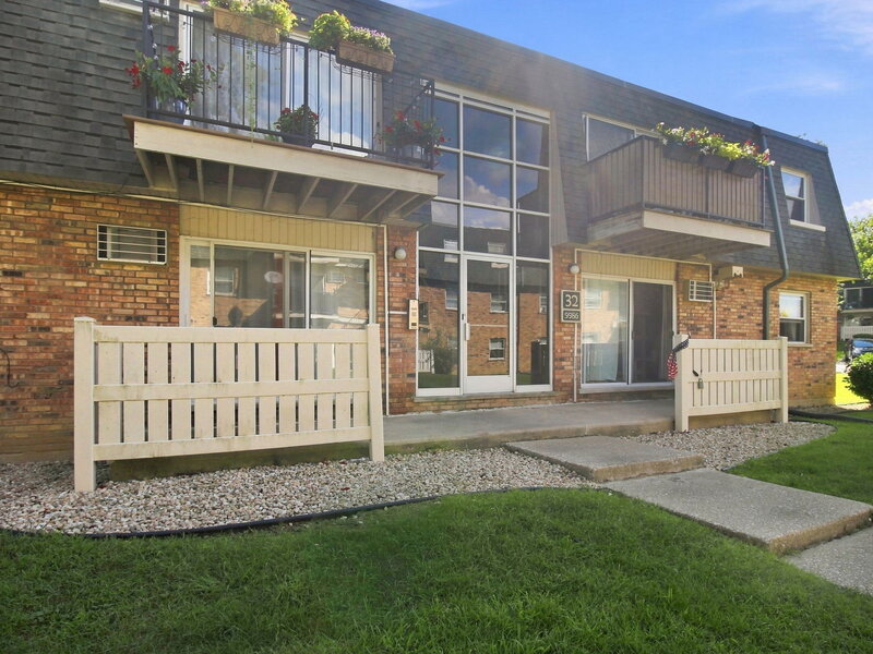 9986 S 84th Terrace Palos Hills IL 60465