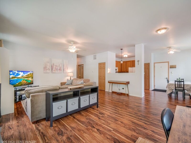 1901 W Crestview Circle Romeoville IL 60446