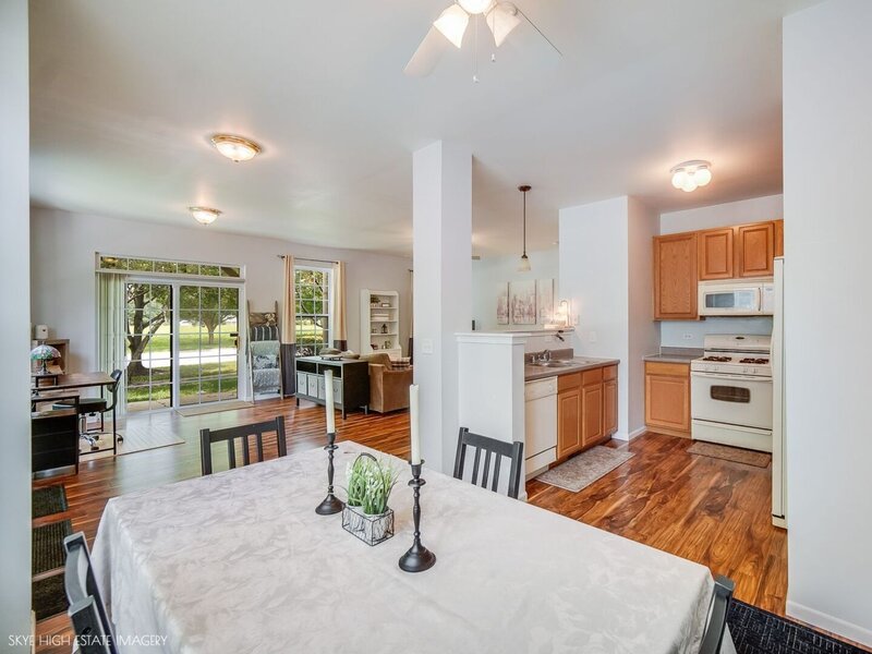 1901 W Crestview Circle Romeoville IL 60446
