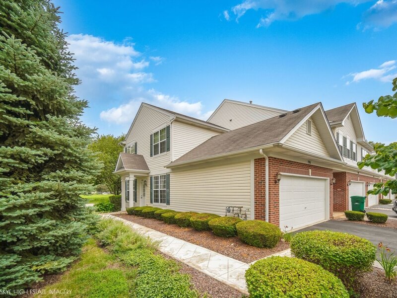 1901 W Crestview Circle Romeoville IL 60446