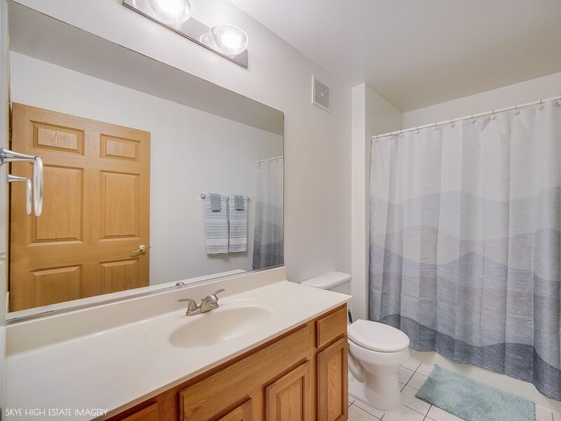 1901 W Crestview Circle Romeoville IL 60446