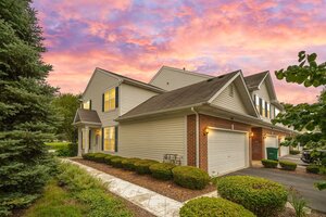 Photo of 1901 W Crestview Circle Romeoville IL 60446 Unit 1901
