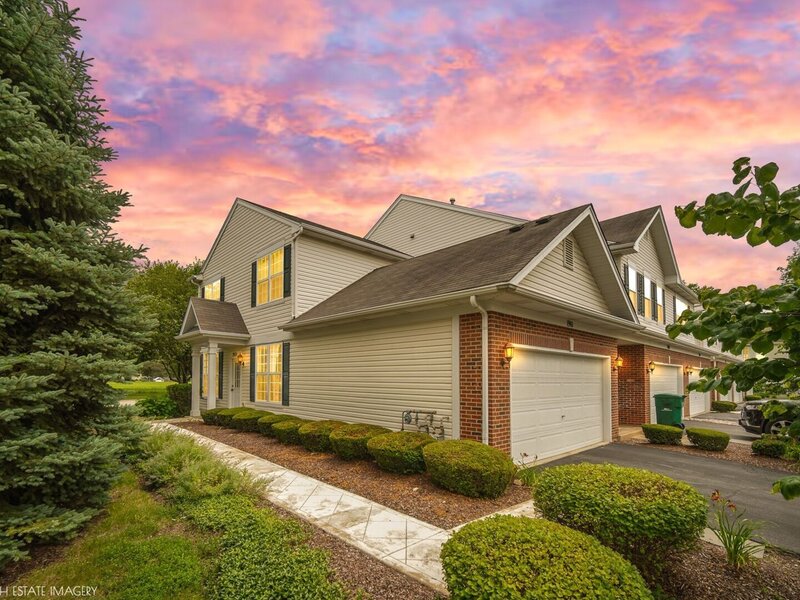 1901 W Crestview Circle Romeoville IL 60446