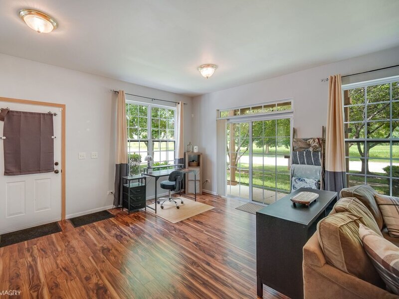 1901 W Crestview Circle Romeoville IL 60446