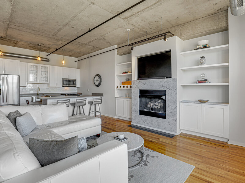 6 S Laflin Street Chicago IL 60607