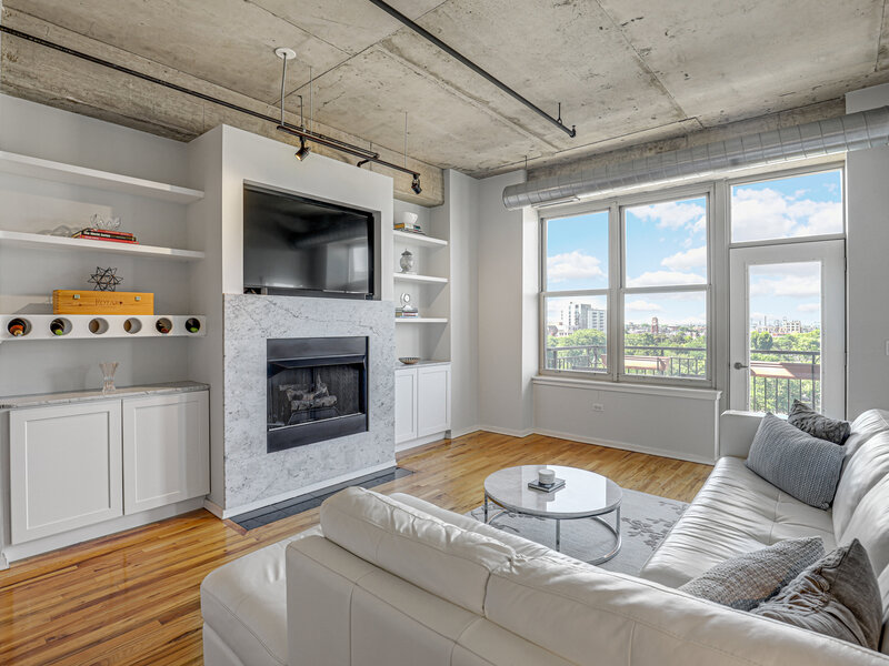 6 S Laflin Street Chicago IL 60607