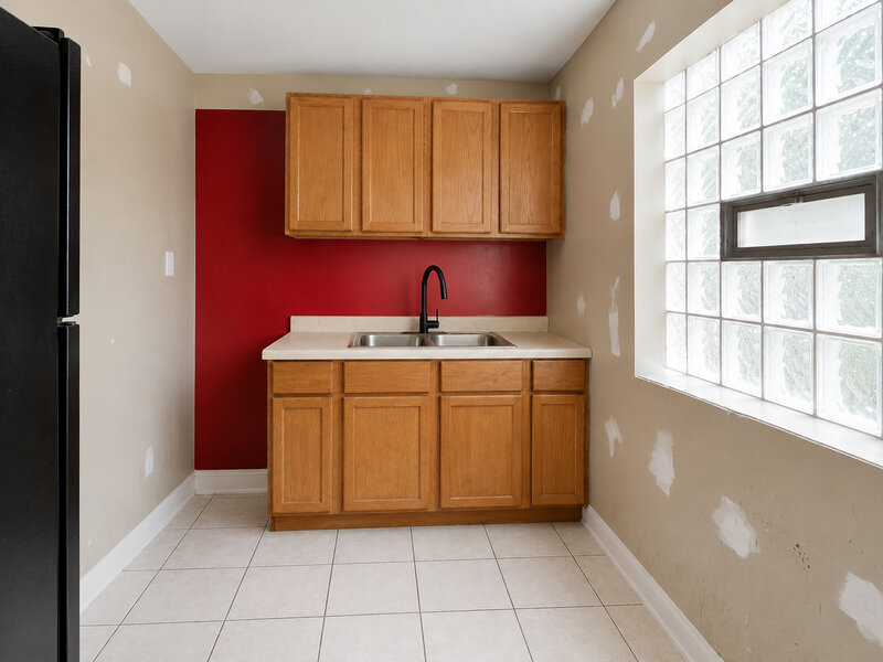 9615 S Bensley Avenue Chicago IL 60628